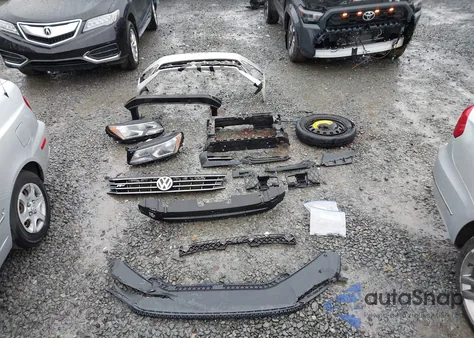 2016 Volkswagen Passat 1.8T R-Line из США, поврежденный, VIN 1VWAT7A32GC053222